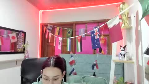 Snapshot of naomy_stanley chatting on 9, 7, 2026 Naomy Stanley online show from 9, 7, 2026