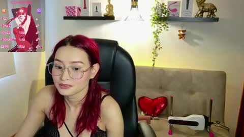 Snapshot of naomy_stanley chatting on 24, 7, 2026 Naomy Stanley online show from 24, 7, 2026