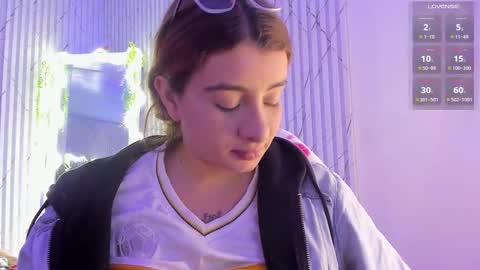 Naomy  online show from 27, 3, 2026