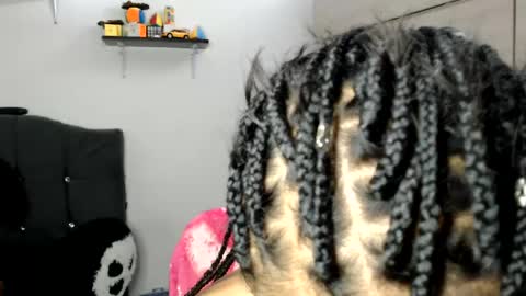 naomylux1 online show from 27, 5, 2026
