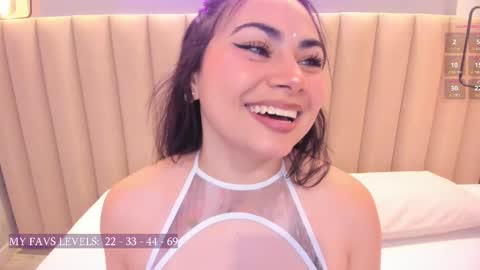 Snapshot of naomymonroe_ chatting on 4, 10, 2025 Naomy online show from 4, 10, 2025