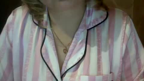 Snapshot of narcisjill chatting on 15, 12, 2024 NarcisJill online show from 15, 12, 2024
