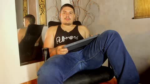 Snapshot of narciso_kh chatting on 5, 2, 2025 deibyd online show from 5, 2, 2025
