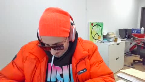 Snapshot of nassobout chatting on 23, 12, 2024 nassobout online show from 23, 12, 2024