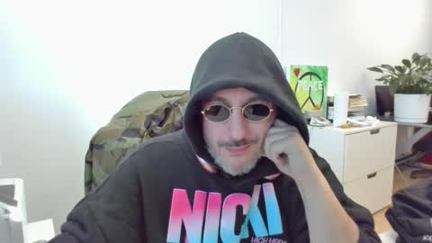 Snapshot of nassobout chatting on 1, 2, 2025 nassobout online show from 1, 2, 2025