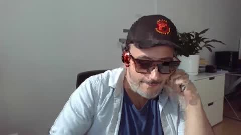 Snapshot of nassobout chatting on 11, 9, 2025 nassobout online show from 11, 9, 2025