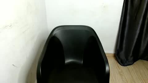 Mila online show from 27, 2, 2026