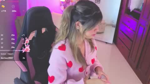 Snapshot of nataasha___ chatting on 7, 11, 2025 NATASHA online show from 7, 11, 2025