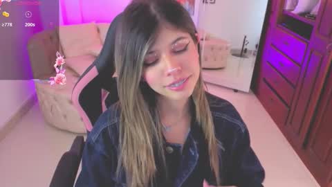 Snapshot of nataasha___ chatting on 20, 11, 2025 NATASHA online show from 20, 11, 2025