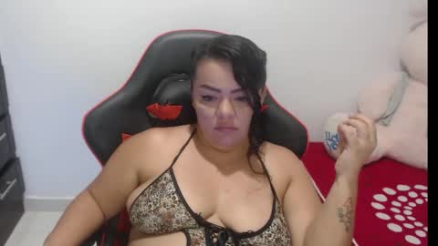 Nata Ramirez online show from 21, 11, 2025