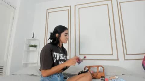 Naty  online show from 23, 2, 2025