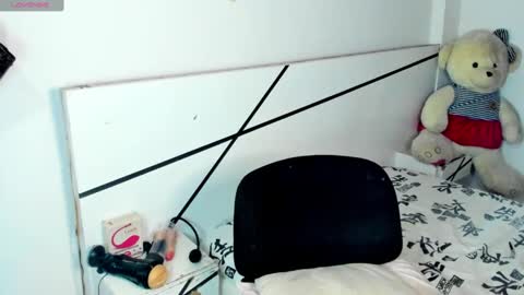 Natalia  online show from 4, 3, 2025