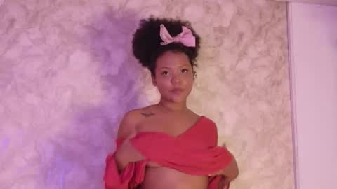 Snapshot of natalia_curlyx chatting on 22, 11, 2025 natalia_curlyx online show from 22, 11, 2025
