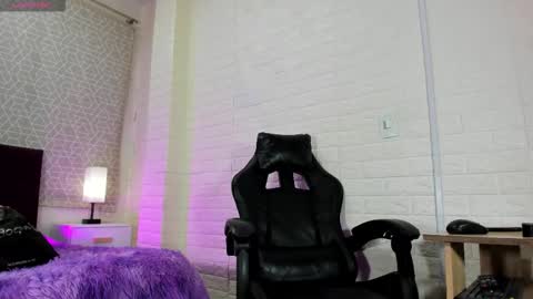 Natalia Kiss online show from 9, 2, 2026