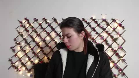 Natalia Walker online show from 18, 1, 2026