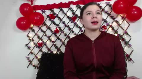 Natalia Walker online show from 9, 3, 2026