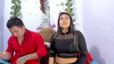 nataliaandjulliam online show from 5, 4, 2026