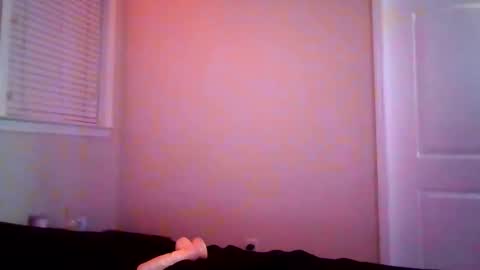 NataliaCakes1 online show from 4, 12, 2025