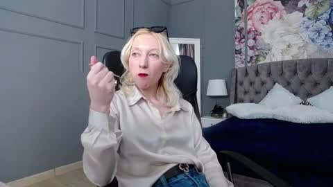 Natalie online show from 3, 3, 2025