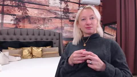 Natalie online show from 2, 12, 2025