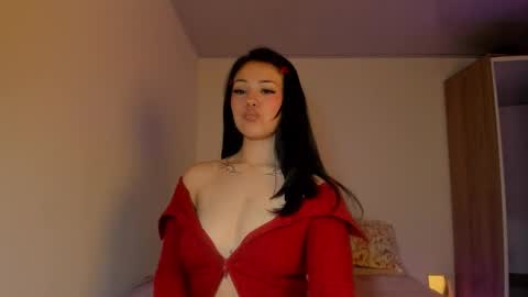 Snapshot of natalie_dream chatting on 6, 10, 2025 natalia online show from 6, 10, 2025