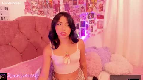 Snapshot of natalie_jaensen chatting on 4, 2, 2025 online show from 4, 2, 2025