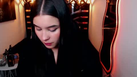 natalie  online show from 13, 4, 2026