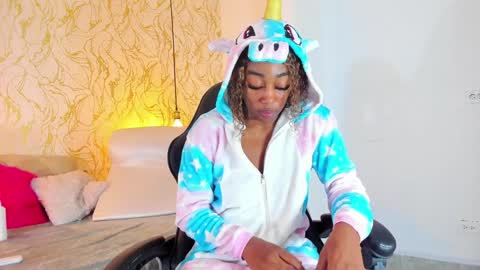 NATALIE online show from 27, 1, 2025