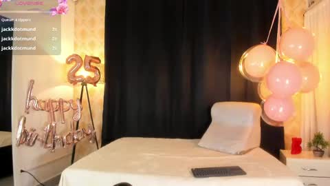 Snapshot of natalieparkerr chatting on 30, 5, 2026 NATALIE online show from 30, 5, 2026