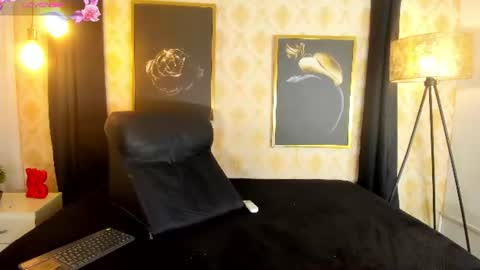 Snapshot of natalieparkerr chatting on 22, 6, 2026 NATALIE online show from 22, 6, 2026
