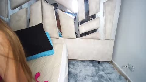 Natalye foster online show from 27, 1, 2025