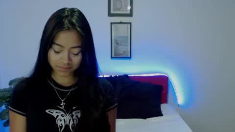 Nataly Escobar online show from 2, 2, 2026