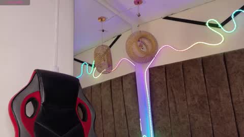 Natasha  online show from 1, 2, 2026