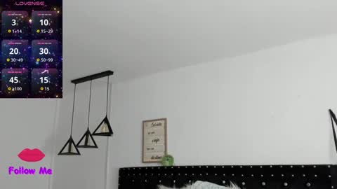 Natasha online show from 2, 2, 2025