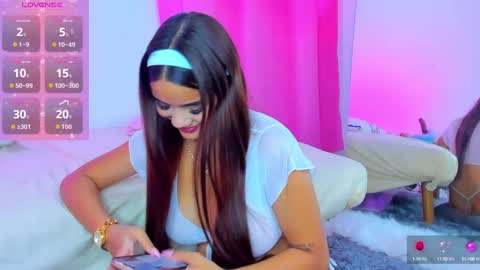 Snapshot of natasha_by chatting on 27, 9, 2025 natasha_by online show from 27, 9, 2025
