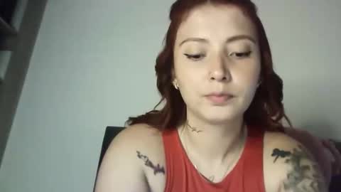 Snapshot of natasha_kein chatting on 29, 9, 2025 natalia online show from 29, 9, 2025