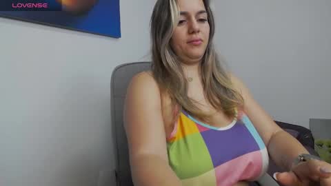 Snapshot of natashaboobs chatting on 23, 5, 2026 natashaboobs online show from 23, 5, 2026