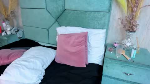 natashabrinkley online show from 30, 10, 2025