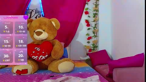 Snapshot of natashakissess chatting on 19, 12, 2024 NatashaKissess online show from 19, 12, 2024