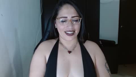 Natasha Smithe  online show from 18, 11, 2025