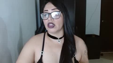 Natasha Smithe  online show from 9, 5, 2026
