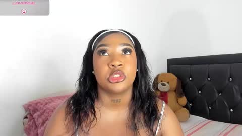 Snapshot of natassha_brown chatting on 24, 2, 2025 Natassha online show from 24, 2, 2025