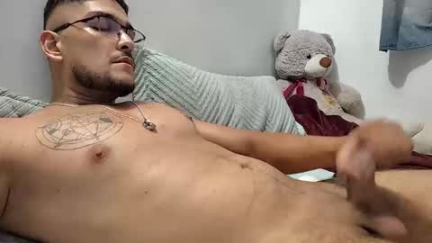 Snapshot of nate_torres chatting on 15, 5, 2026 Nate torres online show from 15, 5, 2026