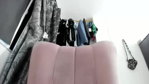     NATHALIA online show from 17, 4, 2026