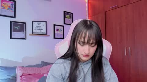 Nathalia Ramirez online show from 10, 2, 2026