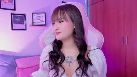 Nathalia Ramirez online show from 25, 2, 2026