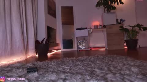 Nathalia  online show from 18, 3, 2026