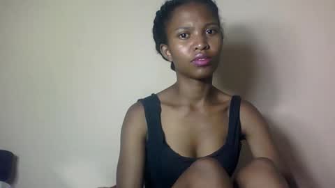 nathalie004 online show from 5, 11, 2025