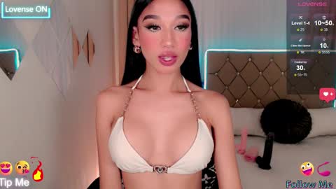 Snapshot of nathalie_hadid chatting on 25, 2, 2025 please follow me guyss online show from 25, 2, 2025