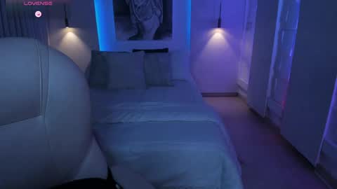 Snapshot of nathalie_rivers chatting on 30, 4, 2026 NATHALIE online show from 30, 4, 2026